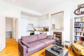 Bright and Spacious Notting Hill Nest